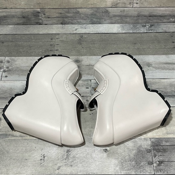 VERSACE Leather Platform Wedge Heels with Signature Medusa Logo - White - Sz- 10 - Picture 10 of 14